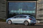 Opel Astra 5-Door 2009 года